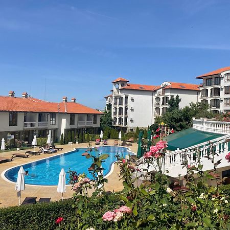 Triumph Holiday Village Sveti Vlas Dış mekan fotoğraf