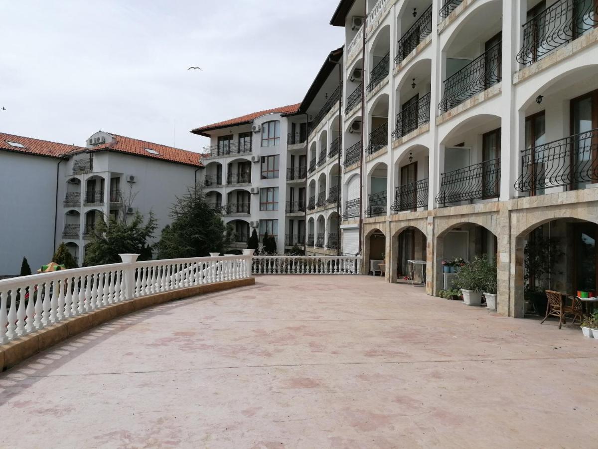 Triumph Holiday Village Sveti Vlas Dış mekan fotoğraf