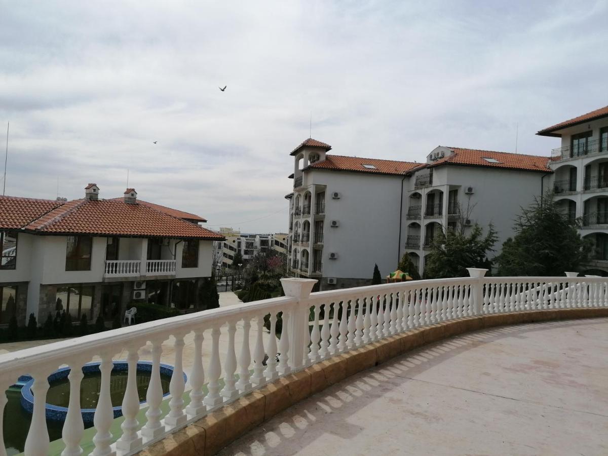 Triumph Holiday Village Sveti Vlas Dış mekan fotoğraf